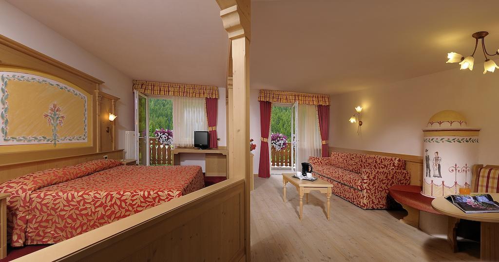 Hotel La Perla Canazei Room photo